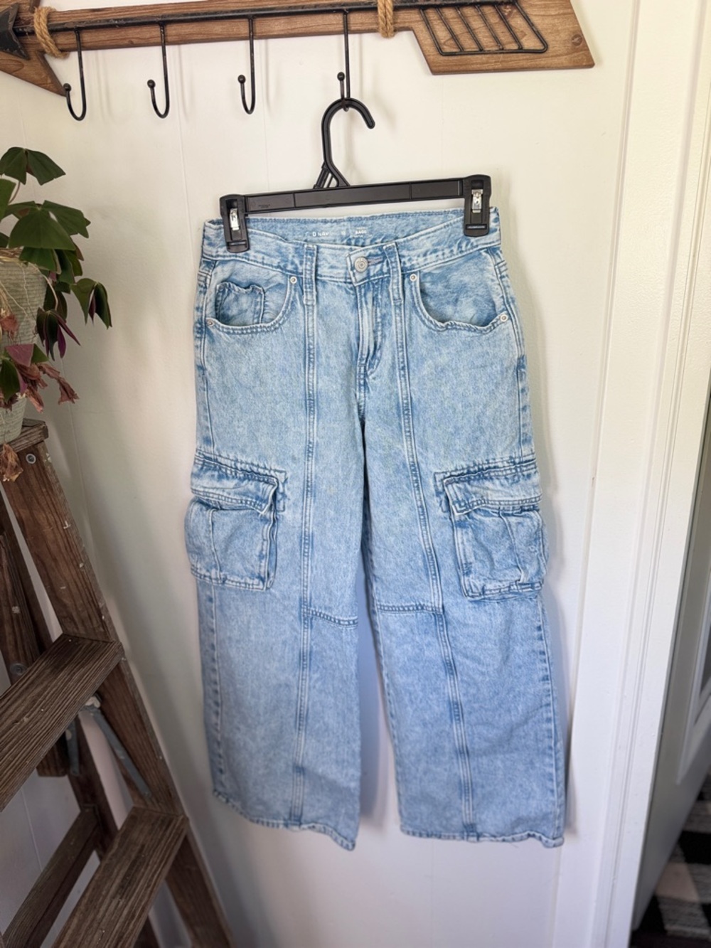 👖✨Old Navy High Rise Baggy Cargo Jeans Girls 12 Light Wash
